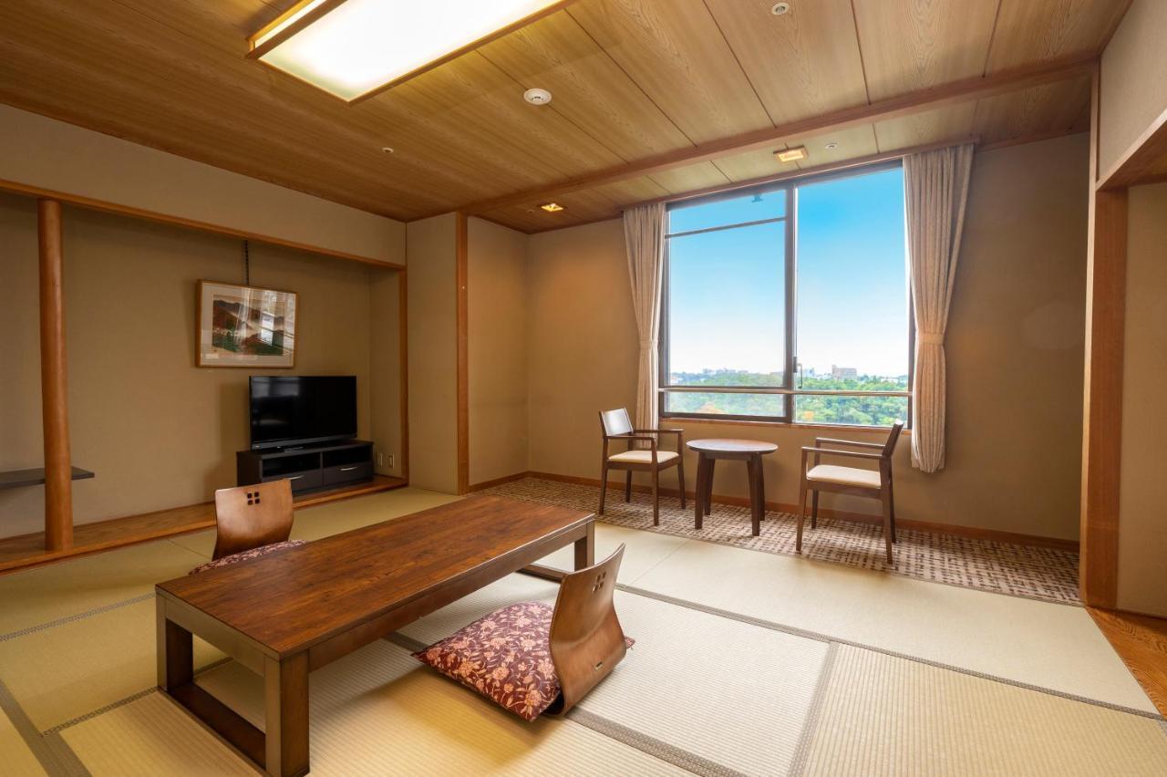 Kamenoi Hotel Ome Bagian luar foto