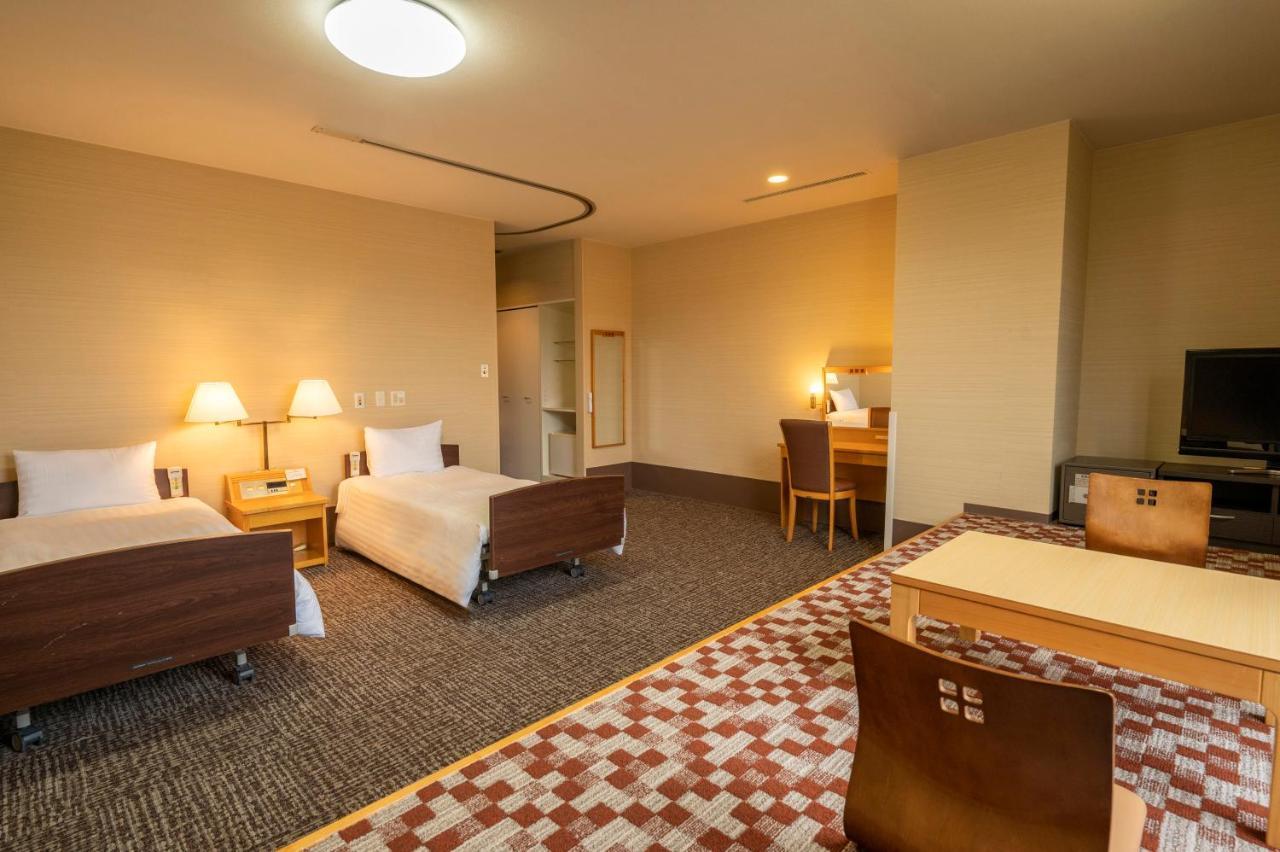 Kamenoi Hotel Ome Bagian luar foto