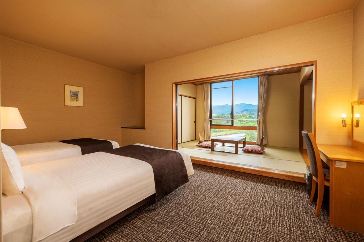 Kamenoi Hotel Ome Bagian luar foto