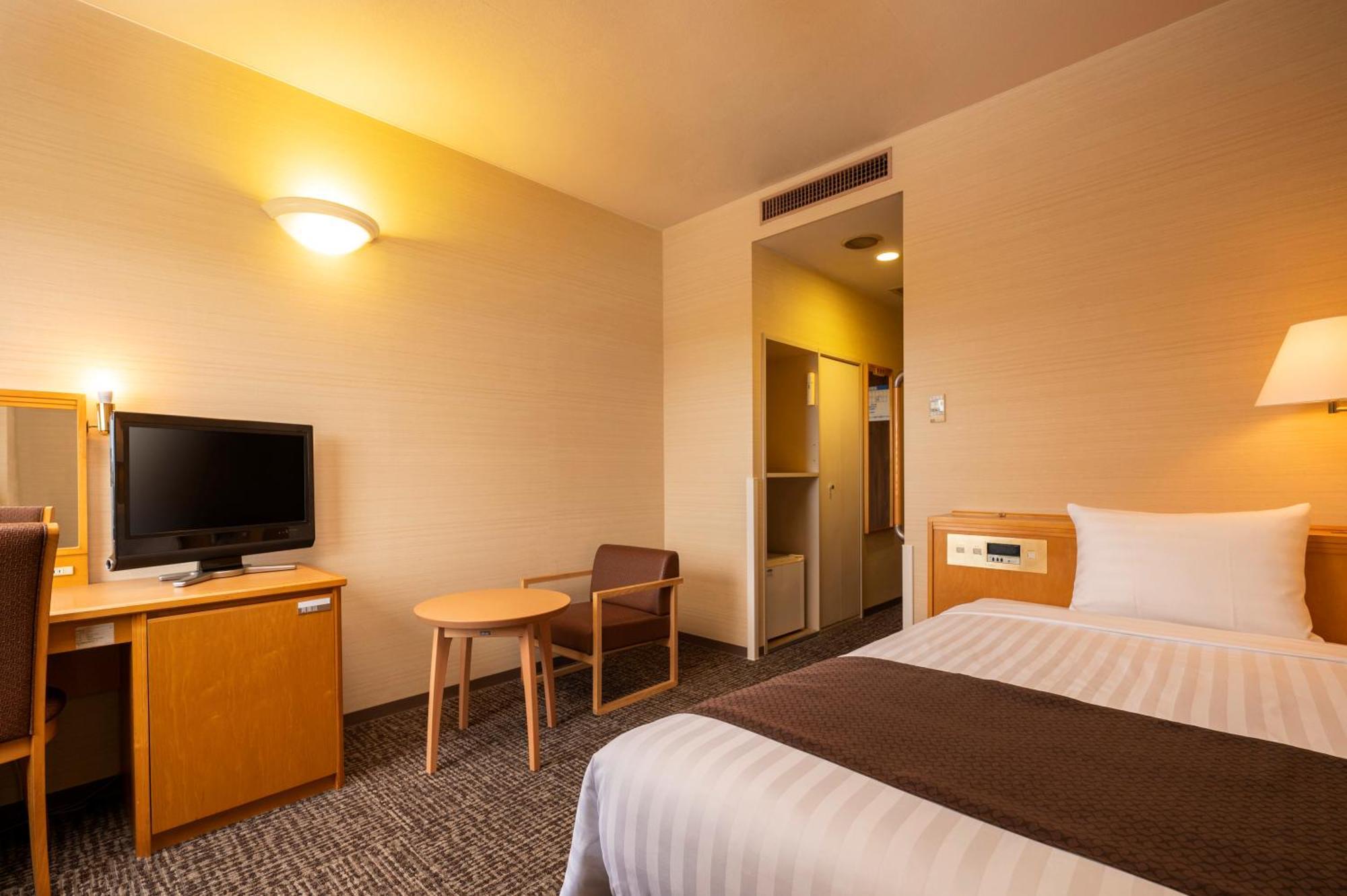 Kamenoi Hotel Ome Ruang foto