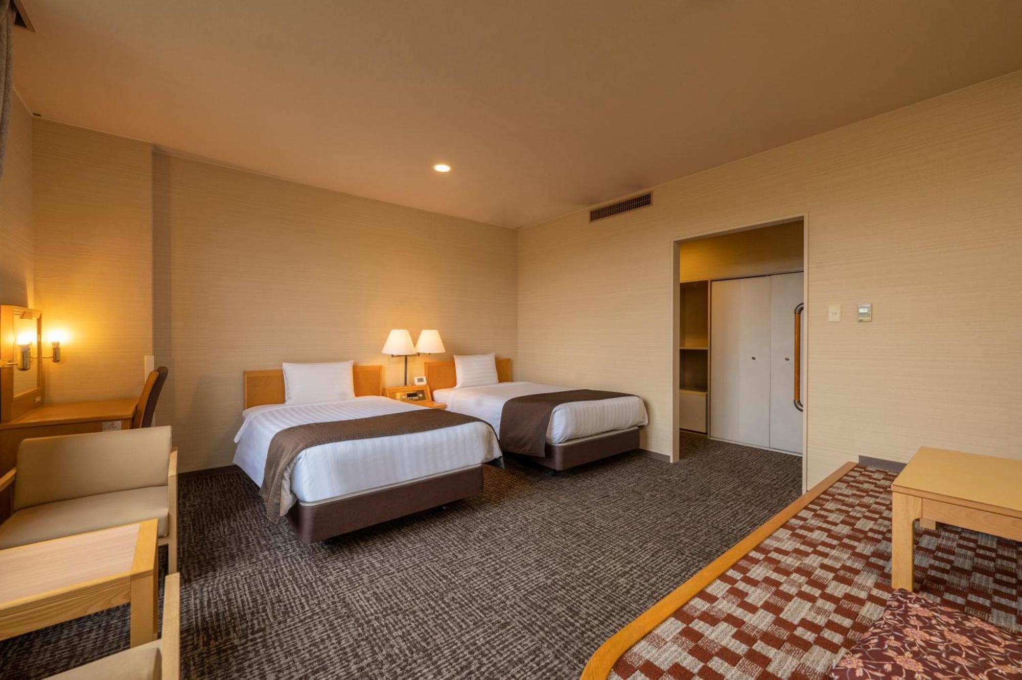 Kamenoi Hotel Ome Ruang foto